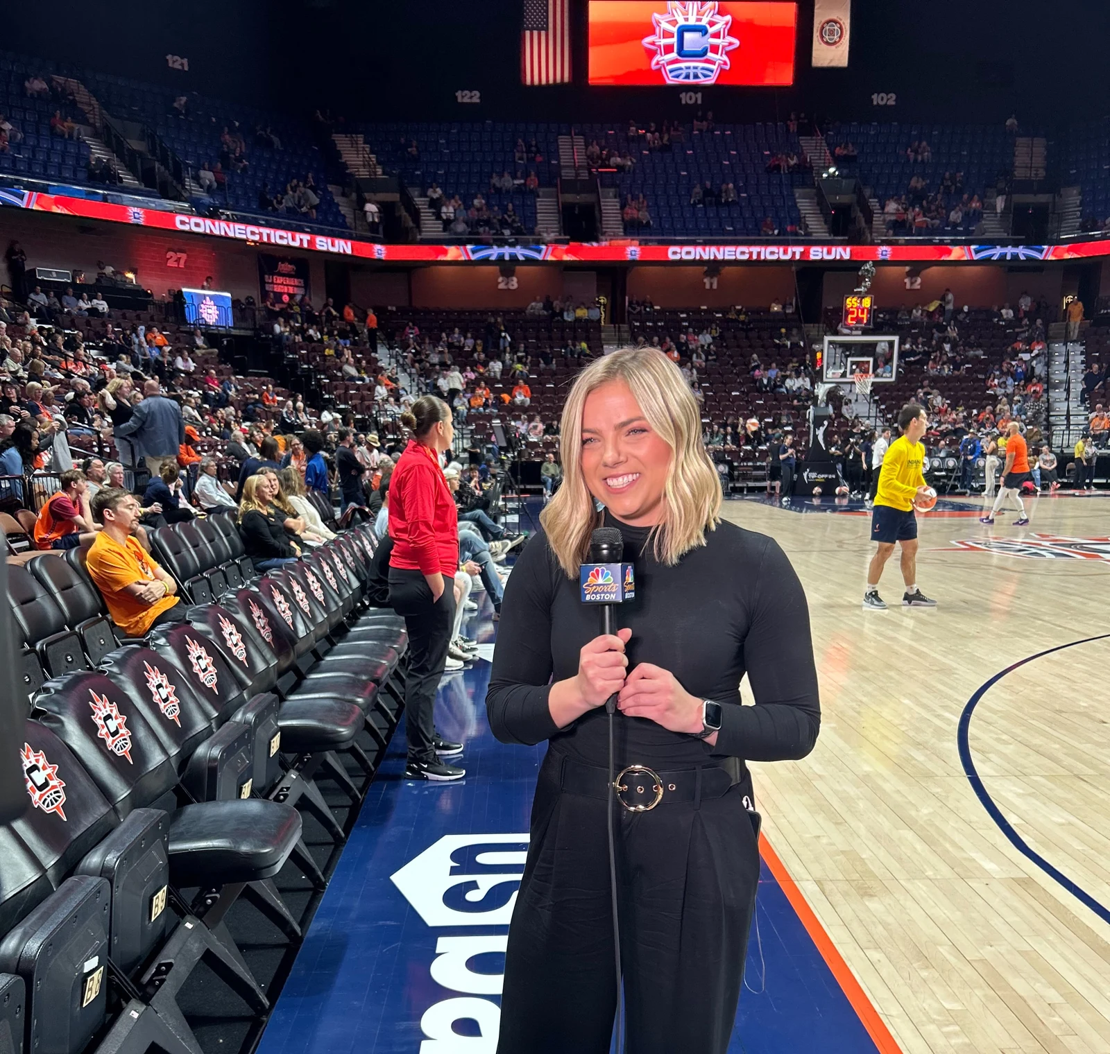 Hannah at a Connecticut Sun game